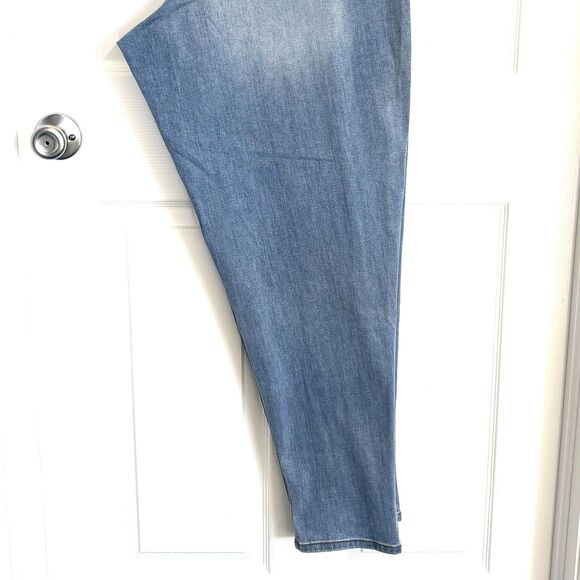 Lane Bryant Boyfriend Jeans Sz 18 (40x32)Light Wash Distressed Look New w/o Tags - Picture 9 of 16